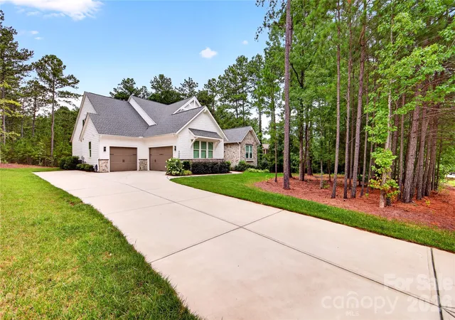 1st image of 4008 Persimmon Rd, Lancaster, SC 29720 | MLS# 4408518