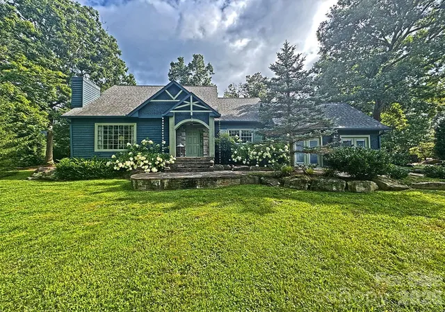 2nd image of 22 Bittersweet Ln, Asheville, NC 28805 | MLS# 4408538