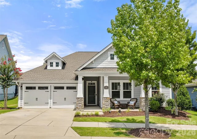 Photo 3 of Single family home for sale at 1916 Felts Pkwy, Fort Mill, SC 29715 | MLS# 4408551 | Listing updated on 2026-08-07