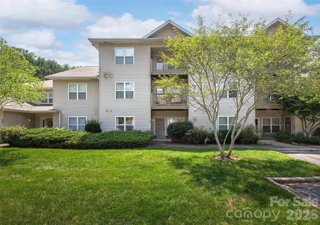 Photo 2 of Condo for sale at 403 Carrington Pl, Arden, NC 28704 | MLS# 4408568 | Listing updated on 2026-10-27