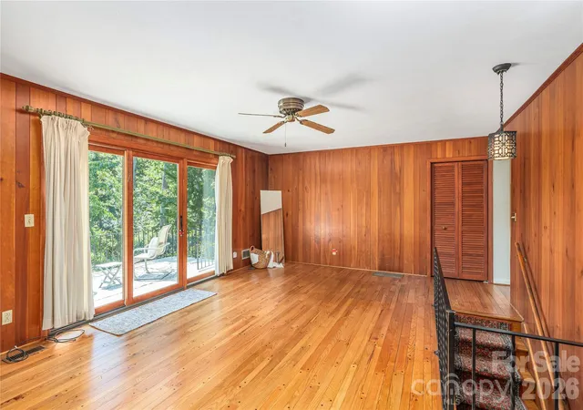 Photo 3 of Sale Pending at 38 Forest View Dr, Asheville, NC 28804 | MLS# 4408592 | Listing updated on 2026-09-28