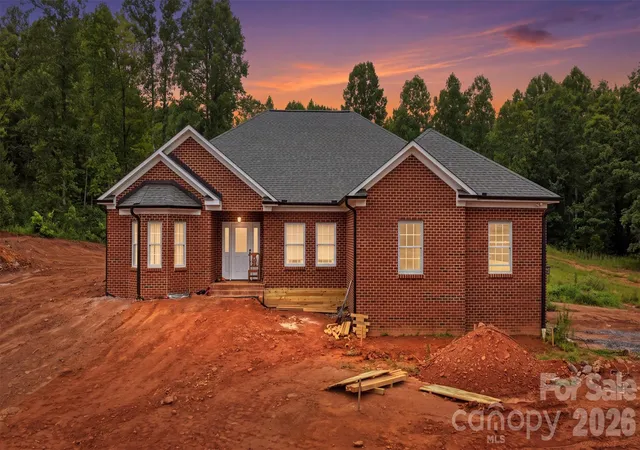 Photo 1 of Single family home for sale at 3242 Cornwell Dr, Morganton, NC 28655 | MLS# 4408595 | Listing updated on 2026-10-27