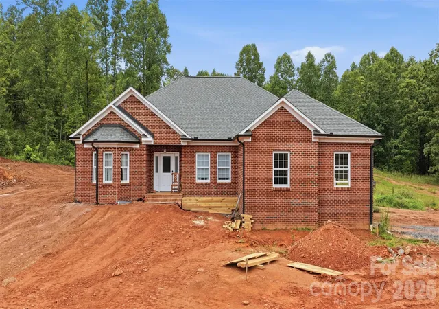 2nd image of 3242 Cornwell Dr, Morganton, NC 28655 | MLS# 4408595