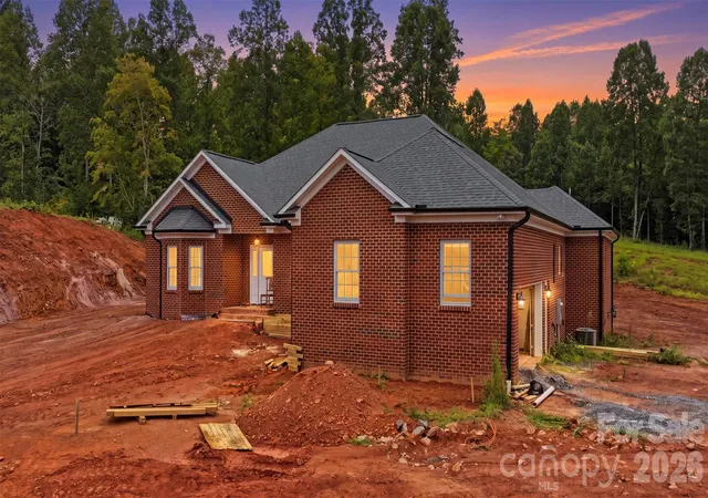 Photo 3 of Single family home for sale at 3242 Cornwell Dr, Morganton, NC 28655 | MLS# 4408595 | Listing updated on 2026-08-05