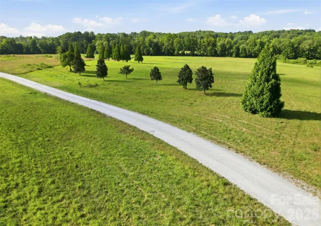 Photo 3 of Land for sale at 550 Bascule Ridge Ln, Campobello, SC 29322 | MLS# 4408602 | Listing updated on 2026-07-31