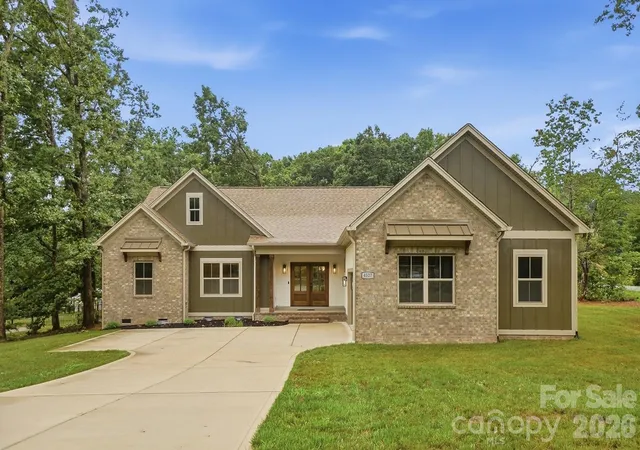 1st image of 4527 Burrenfort Dr, Denver, NC 28037 | MLS# 4408642