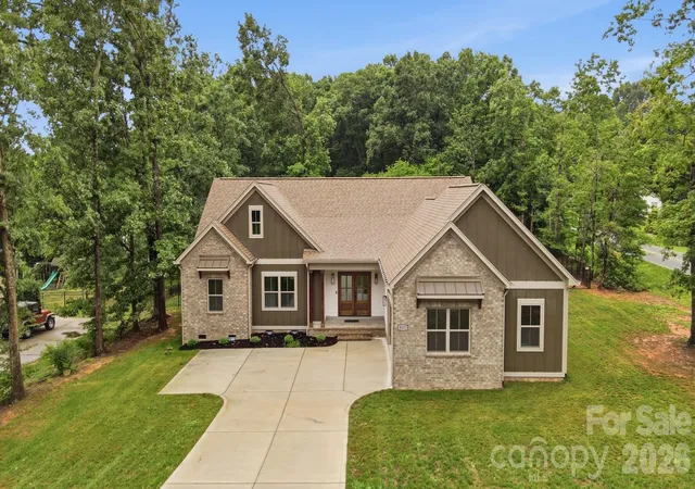 2nd image of 4527 Burrenfort Dr, Denver, NC 28037 | MLS# 4408642