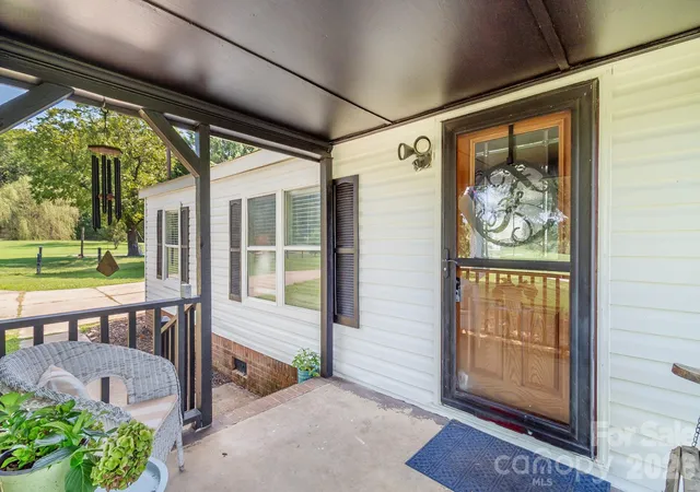 Photo 3 of Sale Pending at 2412 Walnut Rd, Lancaster, SC 29720 | MLS# 4408645 | Listing updated on 2026-08-10
