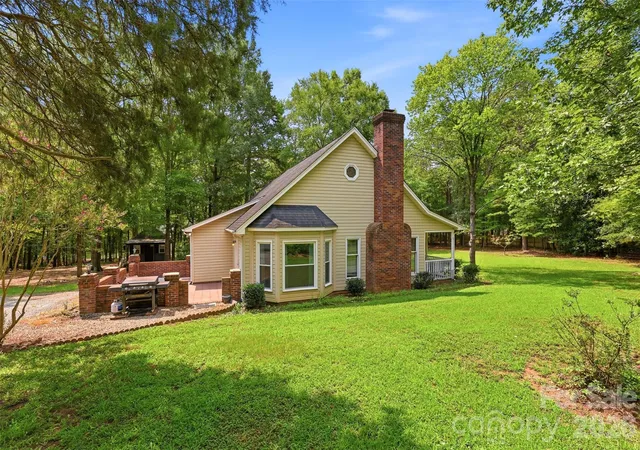 Photo 2 of Single family home for sale at 6707 S Providence Rd, Waxhaw, NC 28173 | MLS# 4408651 | Listing updated on 2026-08-28