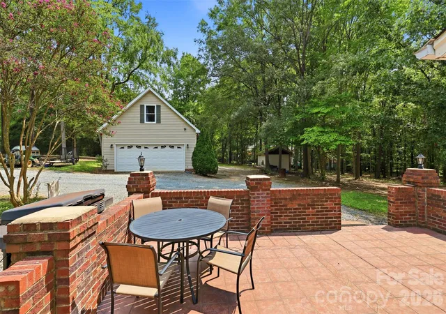 Photo 3 of Single family home for sale at 6707 S Providence Rd, Waxhaw, NC 28173 | MLS# 4408651 | Listing updated on 2026-08-28