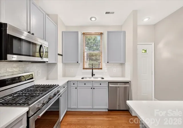 5th image of 783 Grandin Rd, Charlotte, NC 28208 | MLS# 4408667