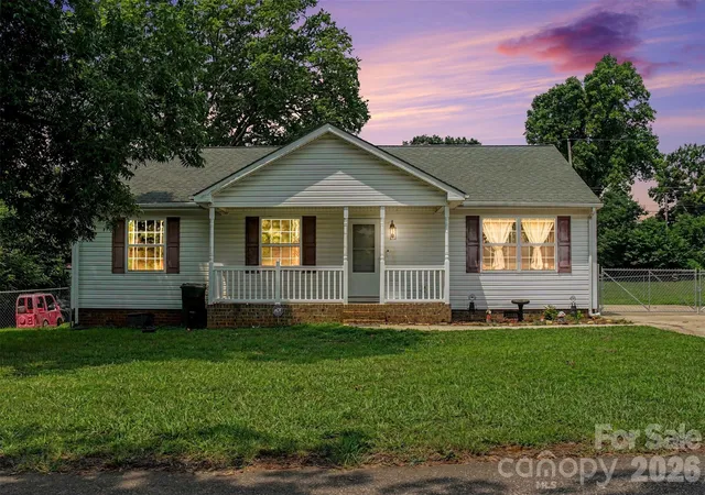 1st image of 409 Baker St, Kings Mountain, NC 28086 | MLS# 4408668