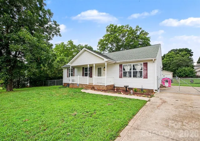2nd image of 409 Baker St, Kings Mountain, NC 28086 | MLS# 4408668