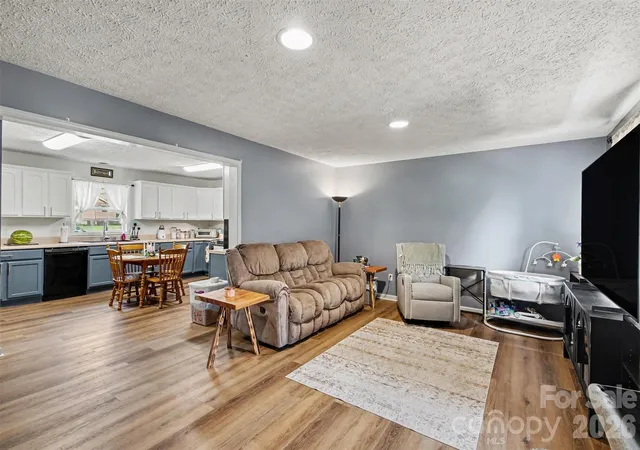 Photo 4 of Single family home for sale at 409 Baker St, Kings Mountain, NC 28086 | MLS# 4408668 | Listing updated on 2026-10-05