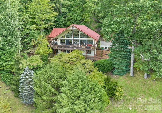 Photo 4 of Single family home for sale at 509 Deer Crk Trl, Maggie Valley, NC 28751 | MLS# 4408706 | Listing updated on 2026-08-31