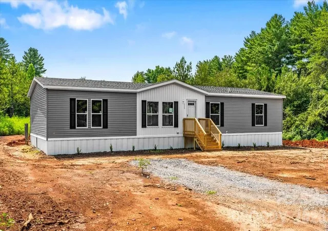 Photo 2 of Single family home for sale at 2309 Swanson Rd, Crouse, NC 28033 | MLS# 4408709 | Listing updated on 2026-09-29