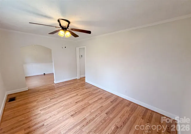 Photo 2 of Single family home for sale at 1521 Herrin Ave, Charlotte, NC 28205 | MLS# 4408721 | Listing updated on 2026-10-08