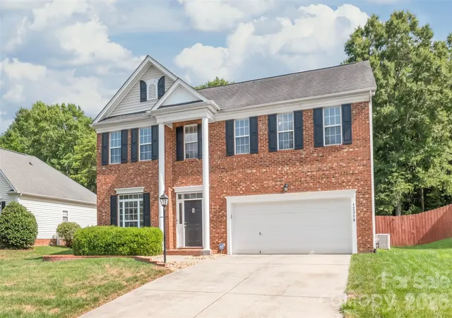Photo 1 of Single family home for sale at 12319 Silveroak Ln, Charlotte, NC 28277 | MLS# 4408722 | Listing updated on 2026-10-03