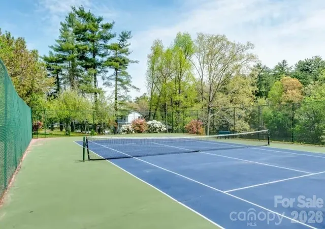 2nd image of 1150 W Blue Ridge Rd, Flat Rock, NC 28731