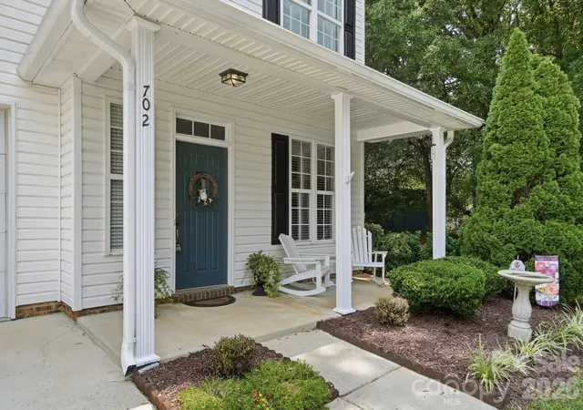 Photo 3 of Townhouse for sale at 702 Torrey Pines Ln, Fort Mill, SC 29715 | MLS# 4408766 | Listing updated on 2026-08-13