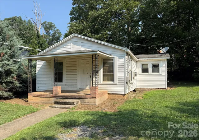 2nd image of 402 Lincoln St, Belmont, NC 28012 | MLS# 4408775