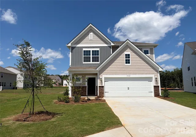 1st image of 7502 Starwatch Ct, Maiden, NC 28650 | MLS# 4408779