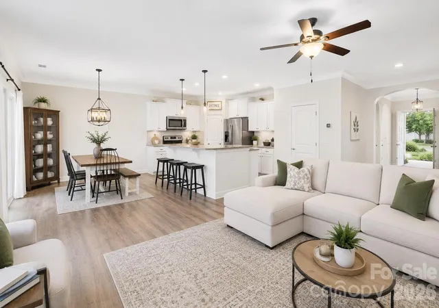 Photo 3 of Single family home for sale at 729 Centennial St, Gastonia, NC 28056 | MLS# 4408790 | Listing updated on 2026-09-24