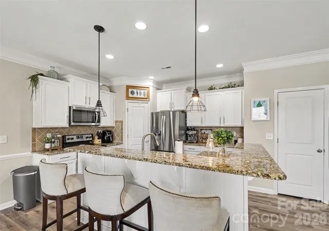 Photo 4 of Single family home for sale at 729 Centennial St, Gastonia, NC 28056 | MLS# 4408790 | Listing updated on 2026-09-24