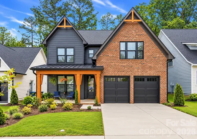 Photo 1 of Single family home for sale at 3041 Kinger Ln, Matthews, NC 28105 | MLS# 4408796 | Listing updated on 2026-10-22