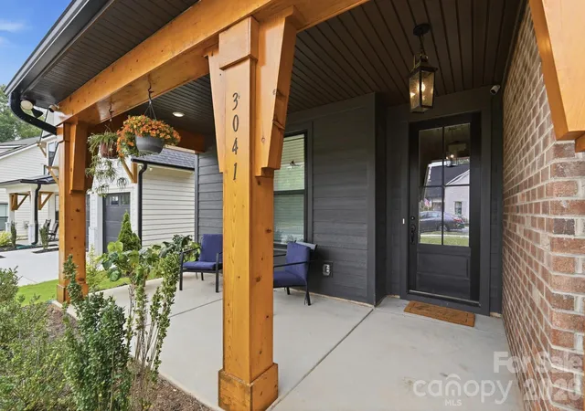 2nd image of 3041 Kinger Ln, Matthews, NC 28105 | MLS# 4408796