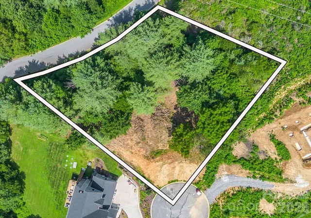 Photo 1 of Land for sale at 50 Erin Glen Ct, Fairview, NC 28730 | MLS# 4408797 | Listing updated on 2026-09-24