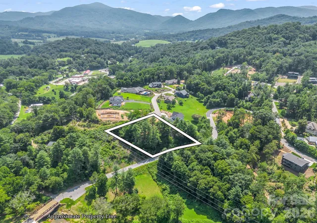 image of 50 Erin Glen Ct, Fairview, NC 28730 | MLS# 4408797