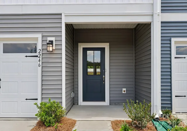 2nd image of 9024 Foggy Brook Loop, Charlotte, NC 28216 | MLS# 4408805