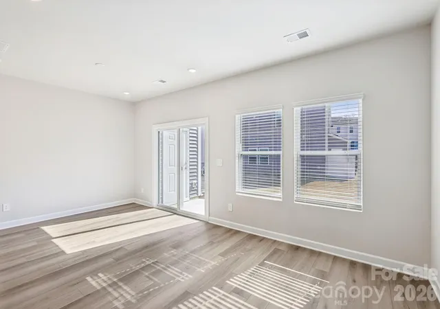 4th image of 9008 Foggy Brook Loop, Charlotte, NC 28216 | MLS# 4408817