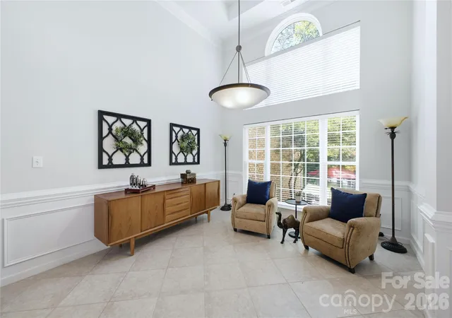 Photo 3 of Single family home for sale at 136 Edge Hl Dr, Fort Mill, SC 29715 | MLS# 4408819 | Listing updated on 2026-09-19