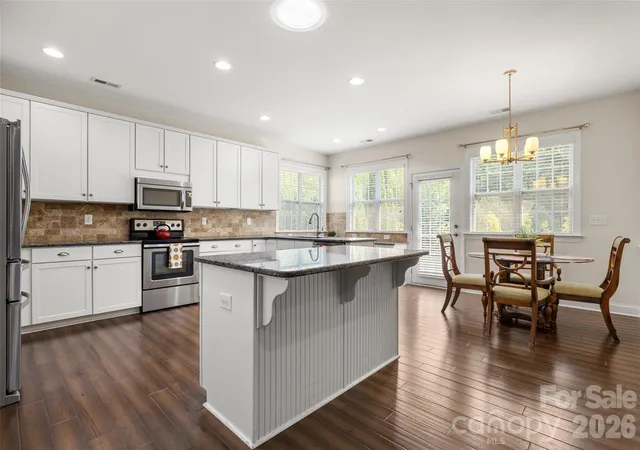 Photo 3 of Sale Pending at 12728 Meetinghouse Dr, Cornelius, NC 28031 | MLS# 4408825 | Listing updated on 2026-10-07