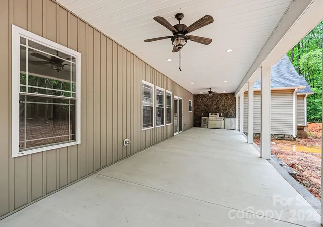 Photo 2 of Single family home for sale at 582 Starboard Reach, Lexington, NC 27292 | MLS# 4408837 | Listing updated on 2026-07-29