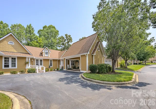2nd image of 902 Woodlea Ct, Asheville, NC 28806 | MLS# 4408853