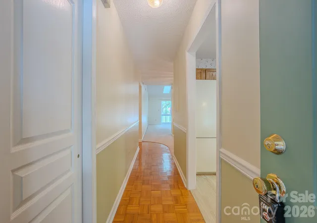 5th image of 902 Woodlea Ct, Asheville, NC 28806 | MLS# 4408853