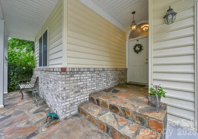 4th image of 230 Carriage Summitt Wy #2423, Hendersonville, NC 28791 | MLS# 4408861