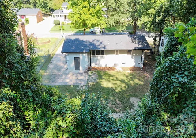 Photo 44 of Single family home for sale at 1501 Vancouver Dr, Charlotte, NC 28213 | MLS# 4408865 | Listing updated on 2026-10-05
