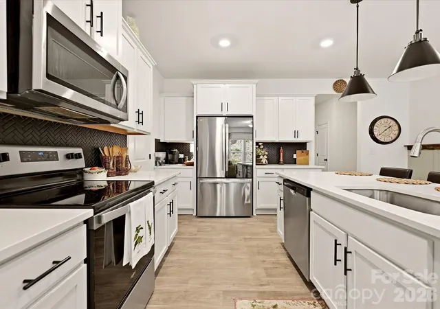 Photo 1 of Townhouse for sale at 2018 Crooked Oak Ln, York, SC 29745 | MLS# 4408869 | Listing updated on 2026-10-01