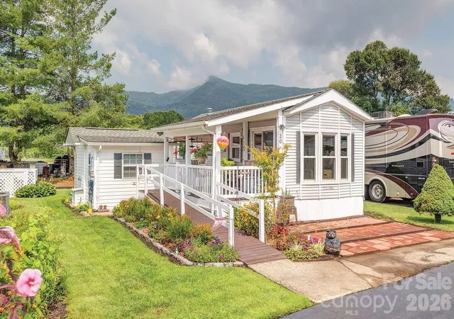 1st image of 20 Strollers Ln, Waynesville, NC 28785 | MLS# 4408874