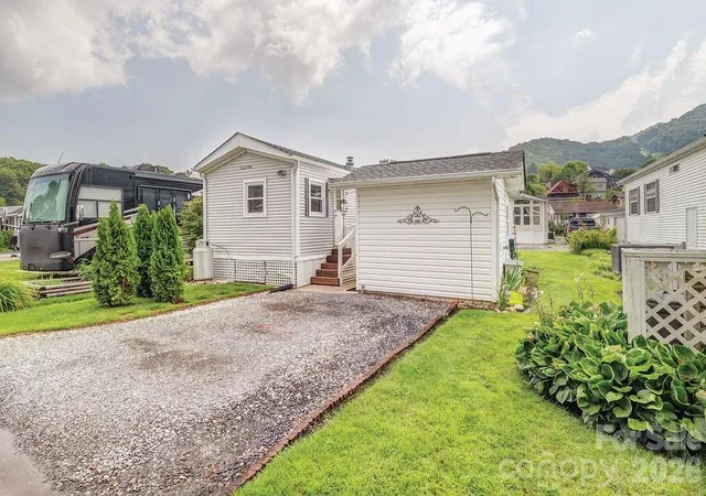 17th image of 20 Strollers Ln, Waynesville, NC 28785 | MLS# 4408874