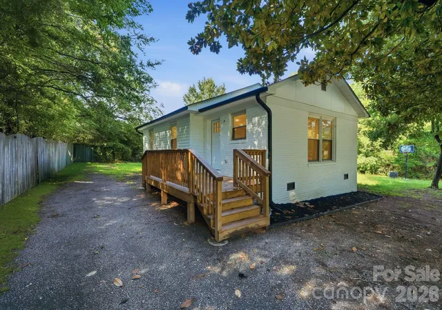 1st image of 45680 Blackhawk Ln, New London, NC 28127 | MLS# 4408884