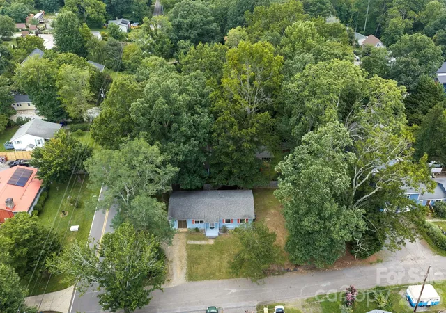2nd image of 400 Hiawassee Ave, Black Mountain, NC 28711 | MLS# 4408888