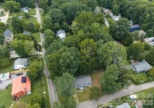 24th image of 400 Hiawassee Ave, Black Mountain, NC 28711 | MLS# 4408888