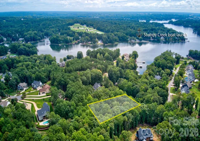1st image of 512 Kenway Loop, Mooresville, NC 28117 | MLS# 4408901