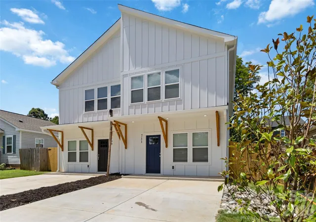 Photo 1 of Townhouse for sale at 711 Pennsylvania Ave, Charlotte, NC 28216 | MLS# 4408905 | Listing updated on 2026-08-09