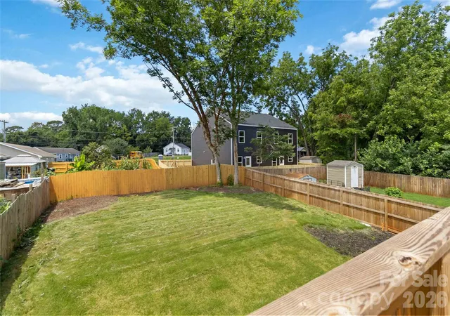 Photo 2 of Townhouse for sale at 711 Pennsylvania Ave, Charlotte, NC 28216 | MLS# 4408905 | Listing updated on 2026-08-09